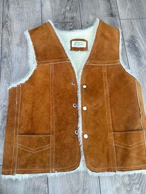 Vintage Genuine Leather Suede Sherpa Lined Western Snap Vest Made in Mexico
